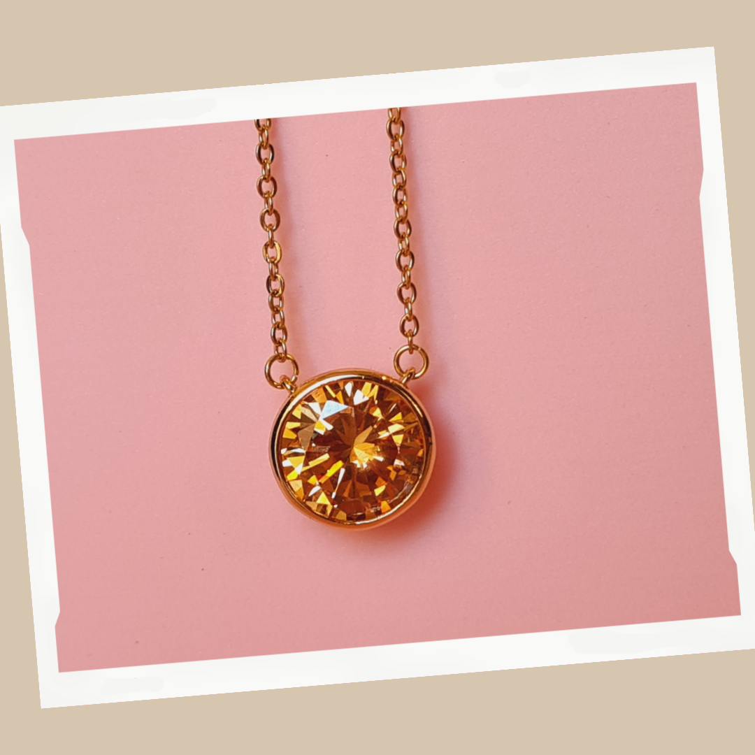 Güneş Işığı Kolyesi