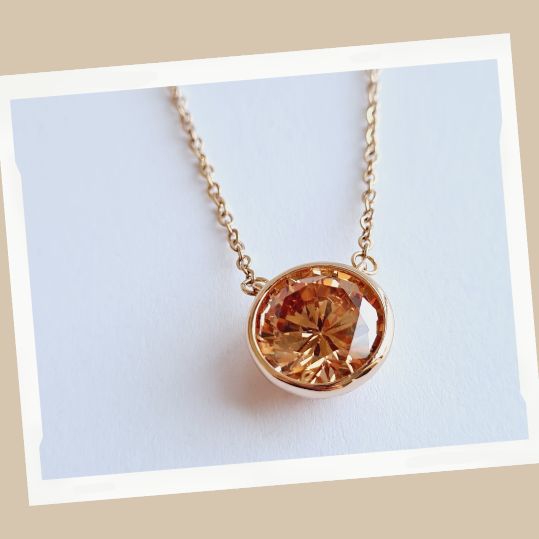 Güneş Işığı Kolyesi